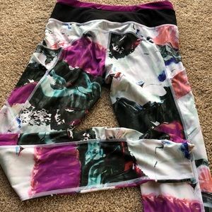 Lululemon multicolor legging with ruched ankles